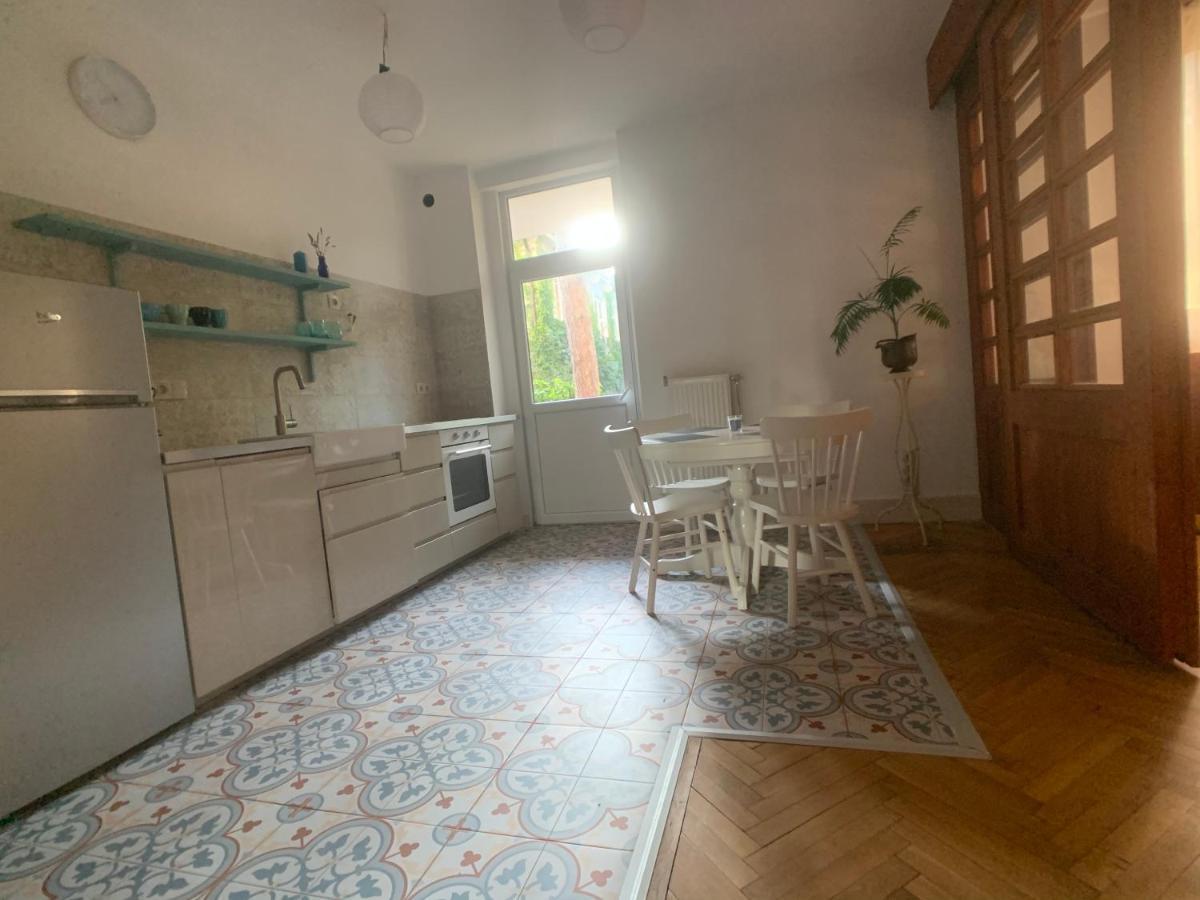Cosy Apartman In Green Buda Budapest Eksteriør bilde
